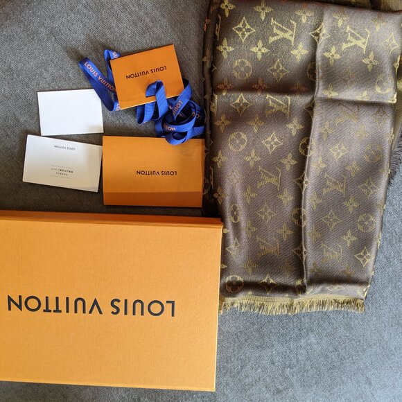 Louis Vuitton Monogram bronze shawl - Brand new with tag on - Picture 7 of 8